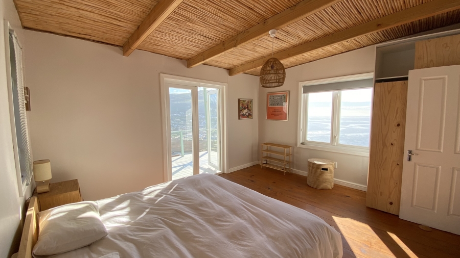 3 Bedroom Property for Sale in Cairnside Western Cape